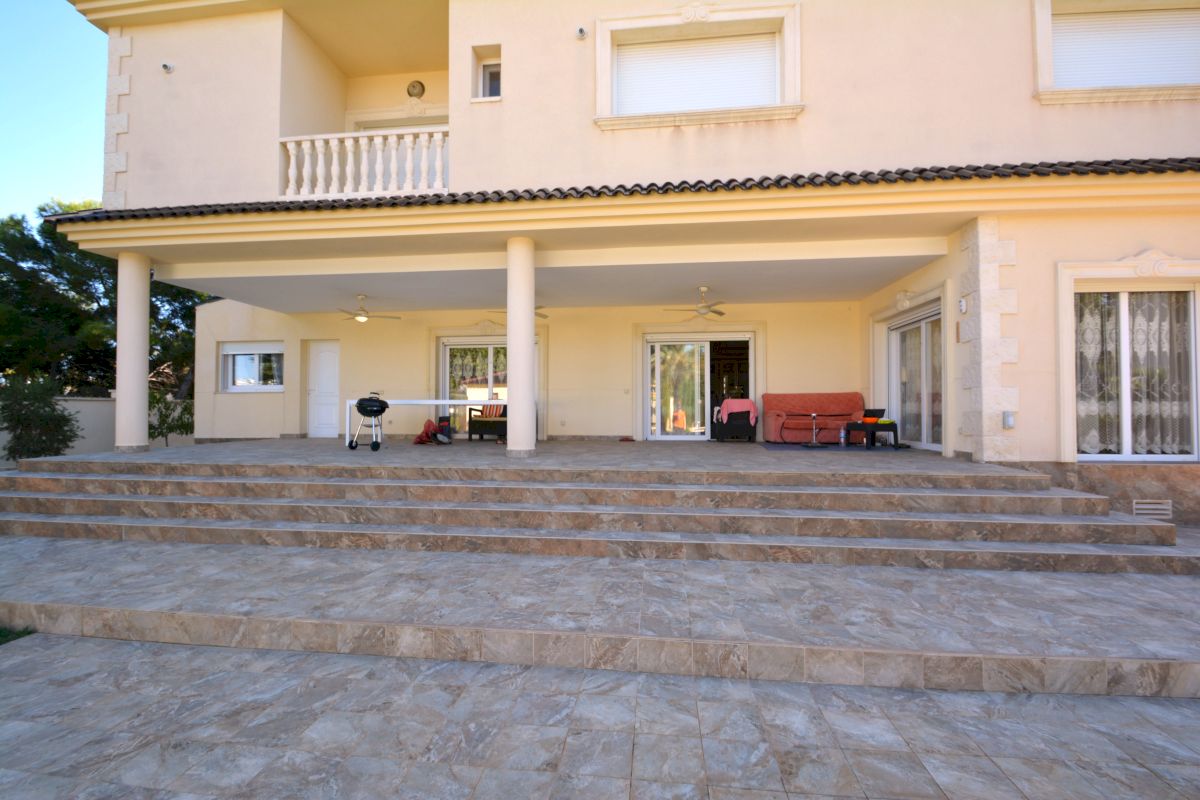 Villa for Sale in Orihuela Costa, Alicante