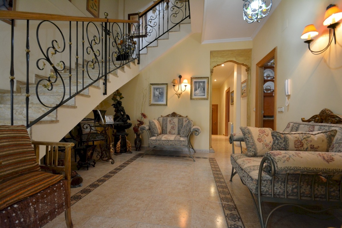 Villa for Sale in Guardamar del Segura, Alicante