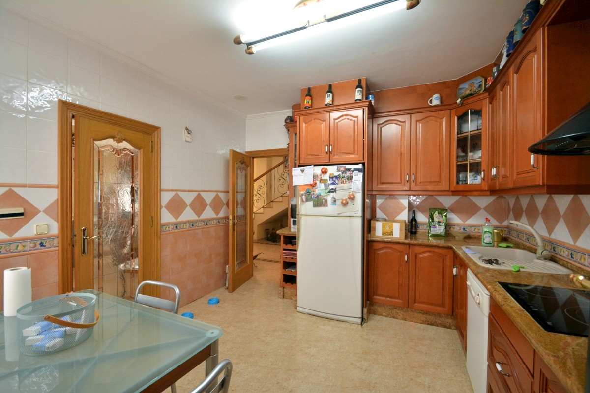 Villa for Sale in Guardamar del Segura, Alicante