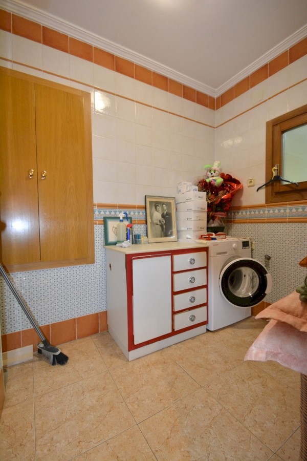 Villa for Sale in Guardamar del Segura, Alicante