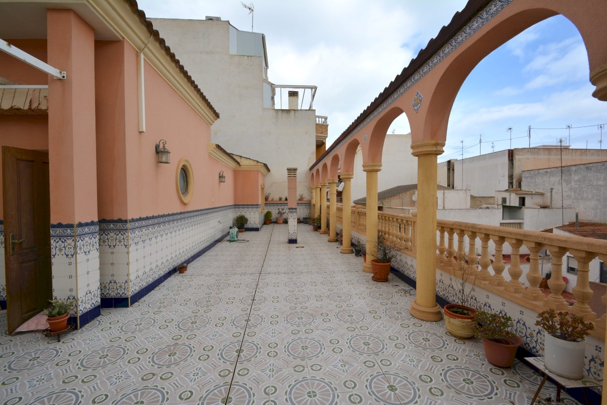 Villa for Sale in Guardamar del Segura, Alicante