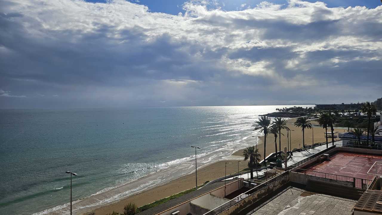 Apartment for Sale in Mil Palmeras, Alicante