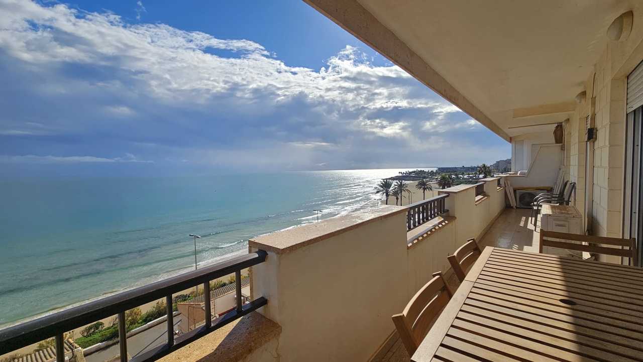 Apartment for Sale in Mil Palmeras, Alicante