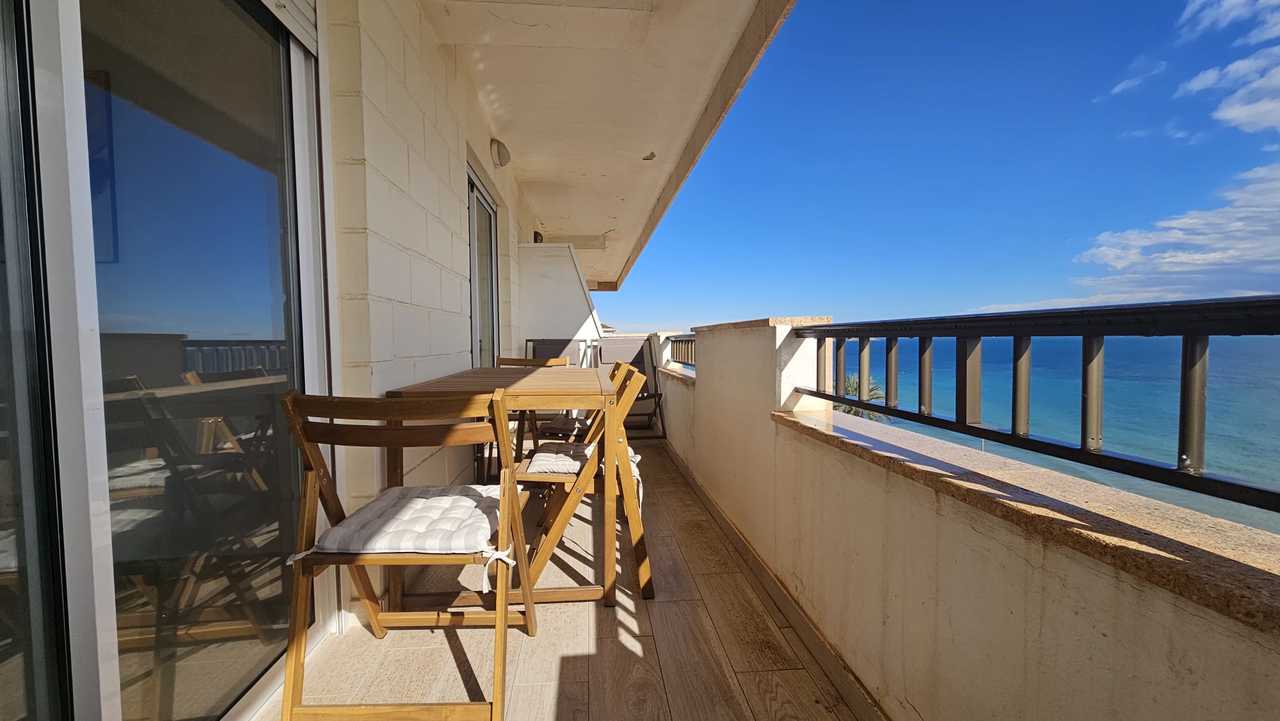 Apartment for Sale in Mil Palmeras, Alicante