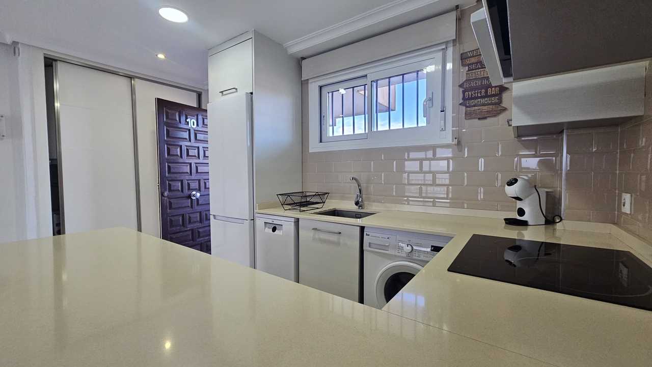 Apartment for Sale in Mil Palmeras, Alicante