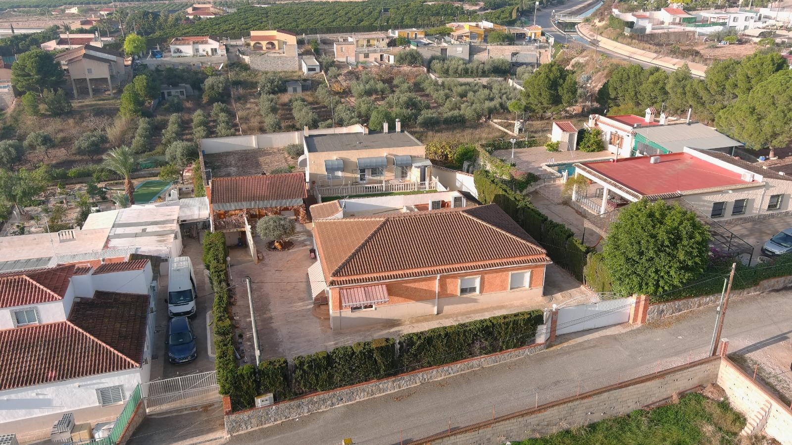Villa for Sale in Albatera, Alicante
