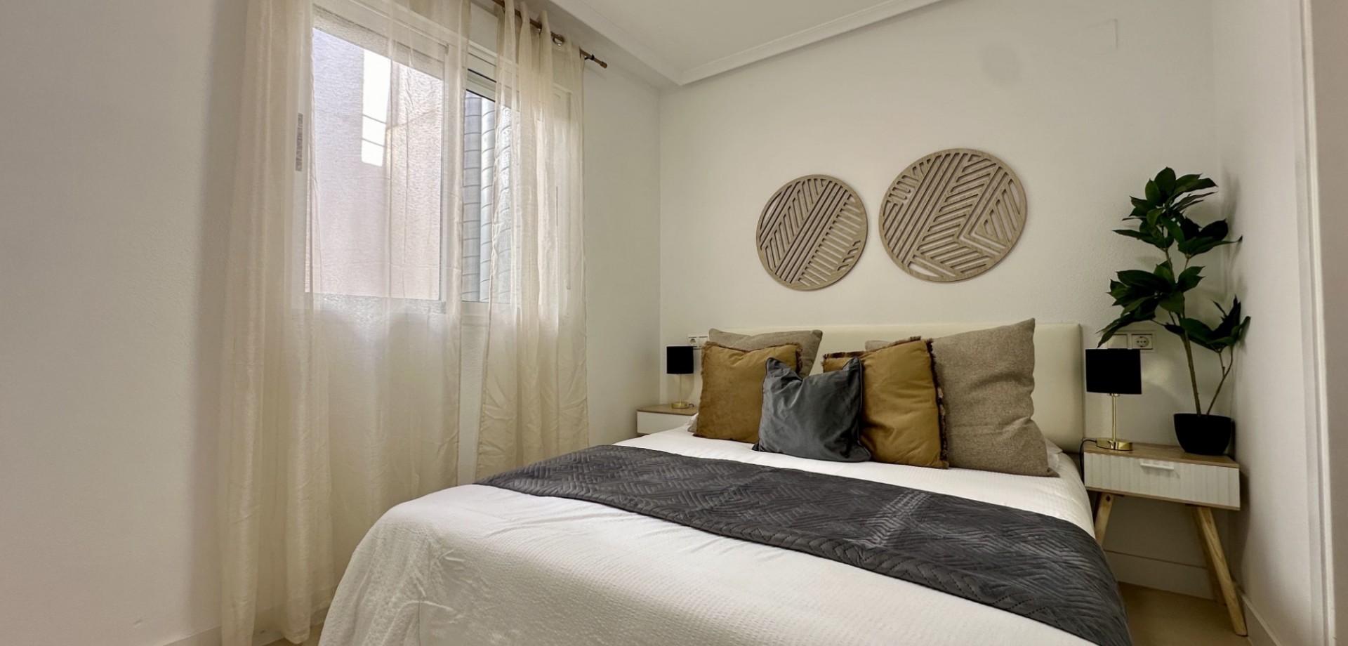 Apartment for Sale in Torrevieja, Alicante