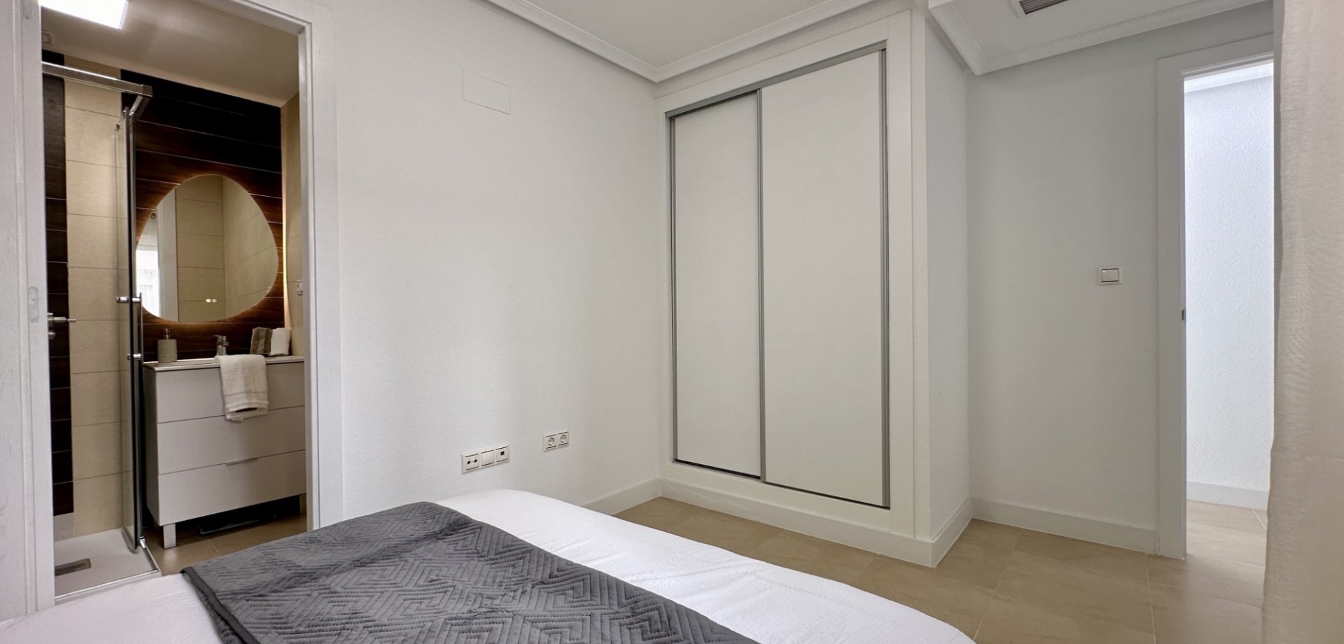 Apartment for Sale in Torrevieja, Alicante