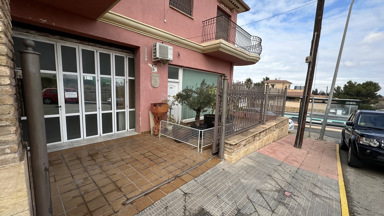 Commercial for Sale in San Miguel de Salinas, Alicante