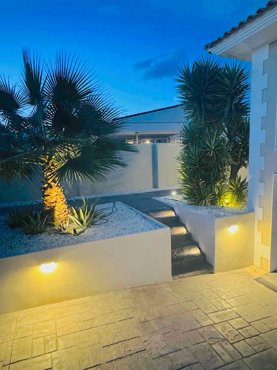 Villa for Sale in Alfas del Pi, Alicante