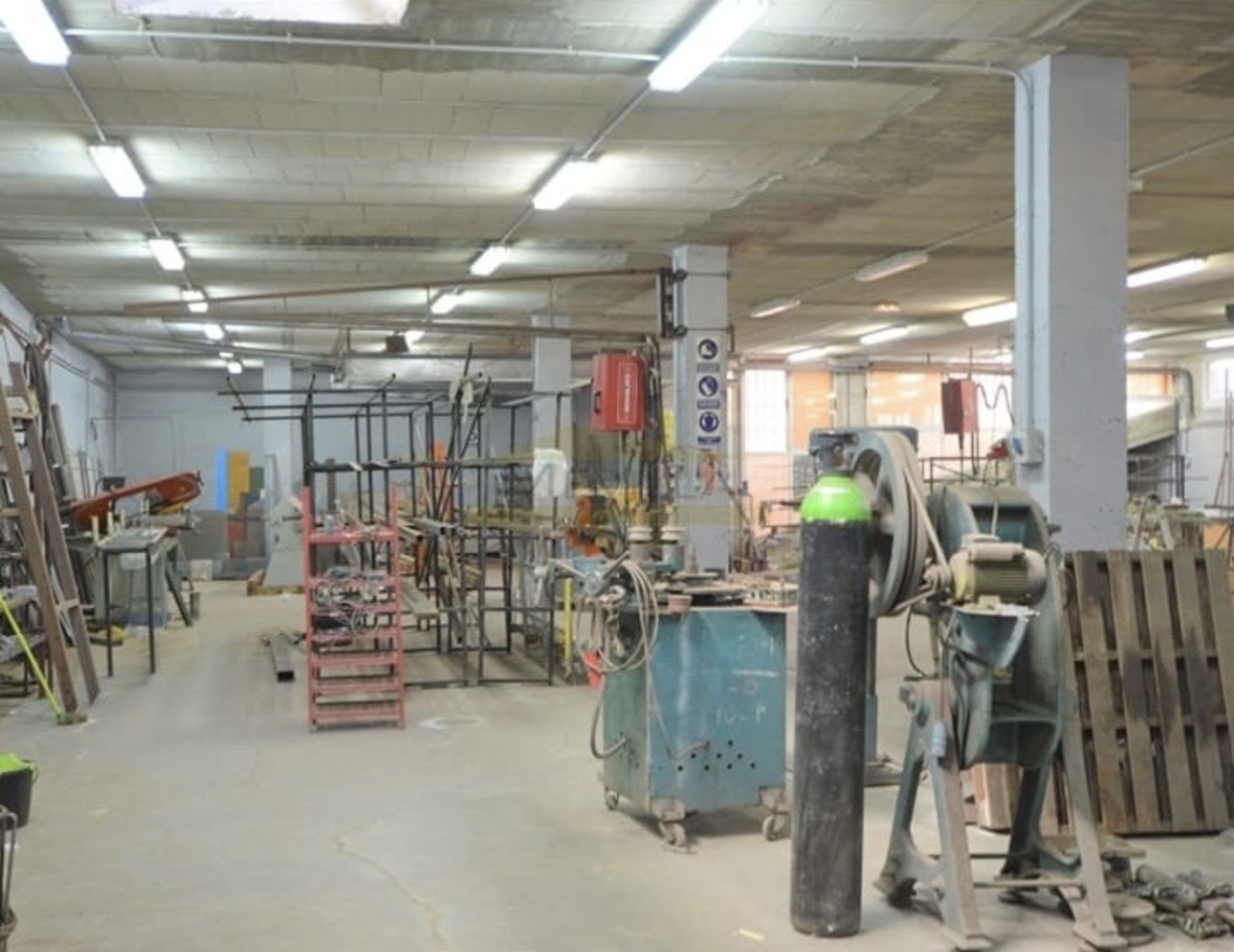 Commercial for Sale in San Miguel de Salinas, Alicante