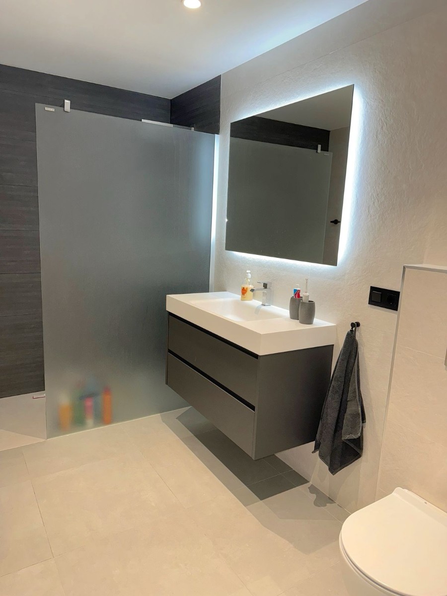 Villa for Sale in Alfas del Pi, Alicante