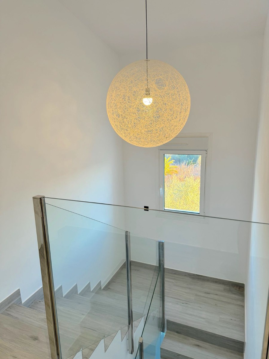 Villa for Sale in Alfas del Pi, Alicante