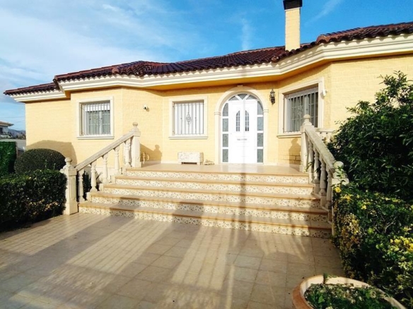 Villa for Sale in Orihuela, Alicante