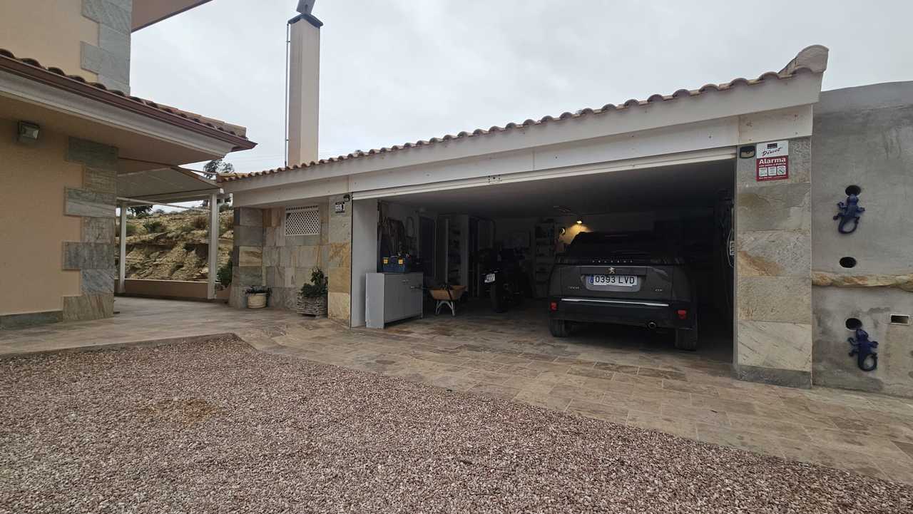 Villa for Sale in Torremendo, Alicante