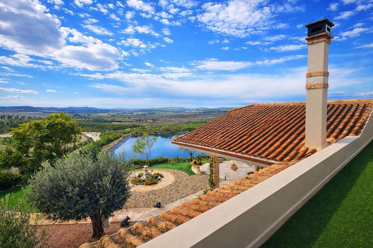 Villa for Sale in Torremendo, Alicante