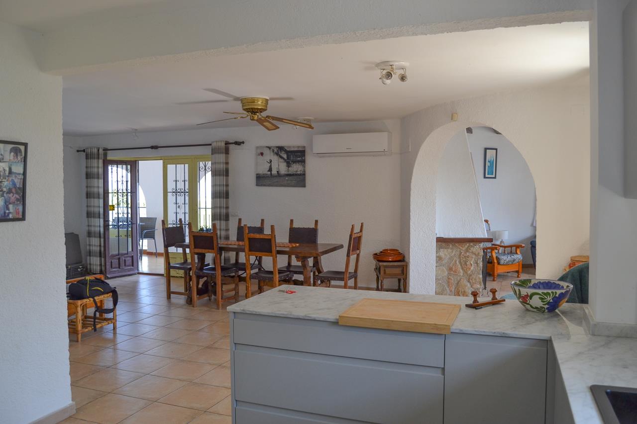 Villa for Sale in Pedreguer, Alicante