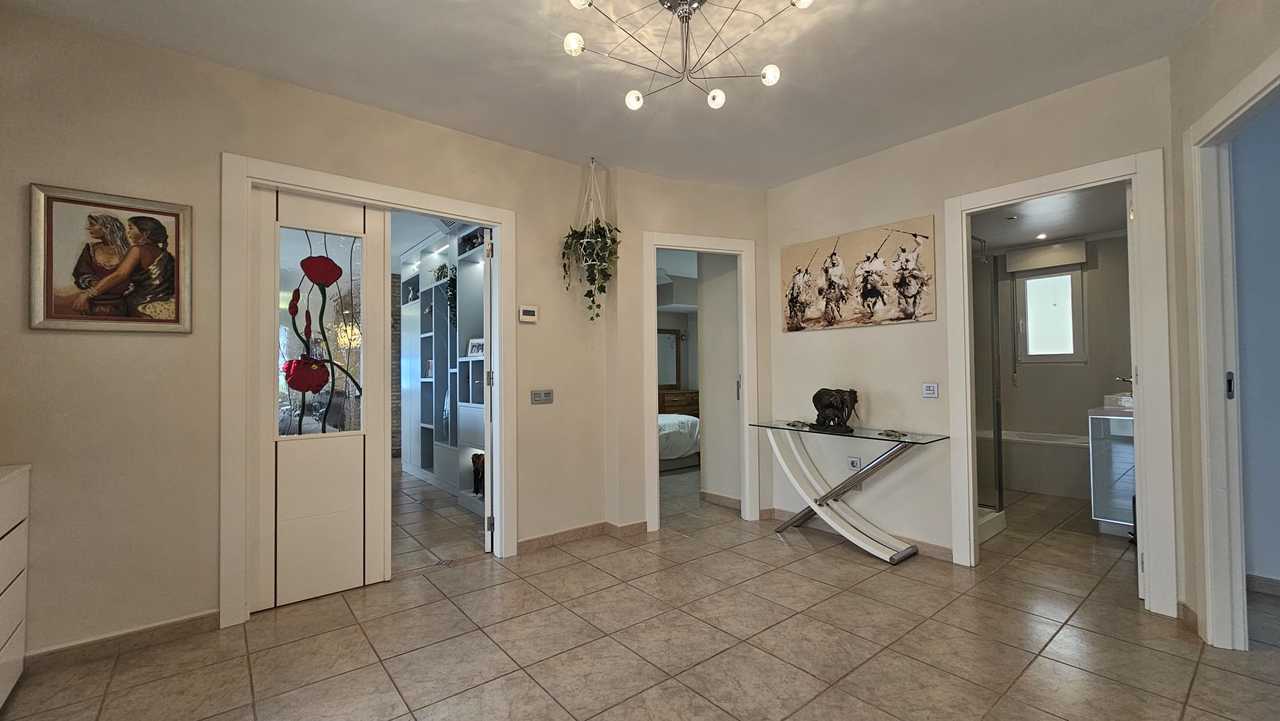 Villa for Sale in Torremendo, Alicante