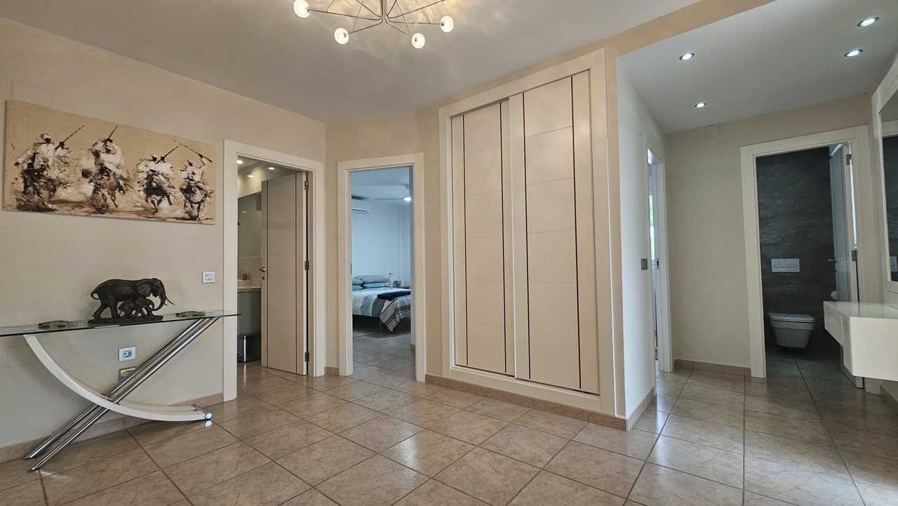 Villa for Sale in Torremendo, Alicante