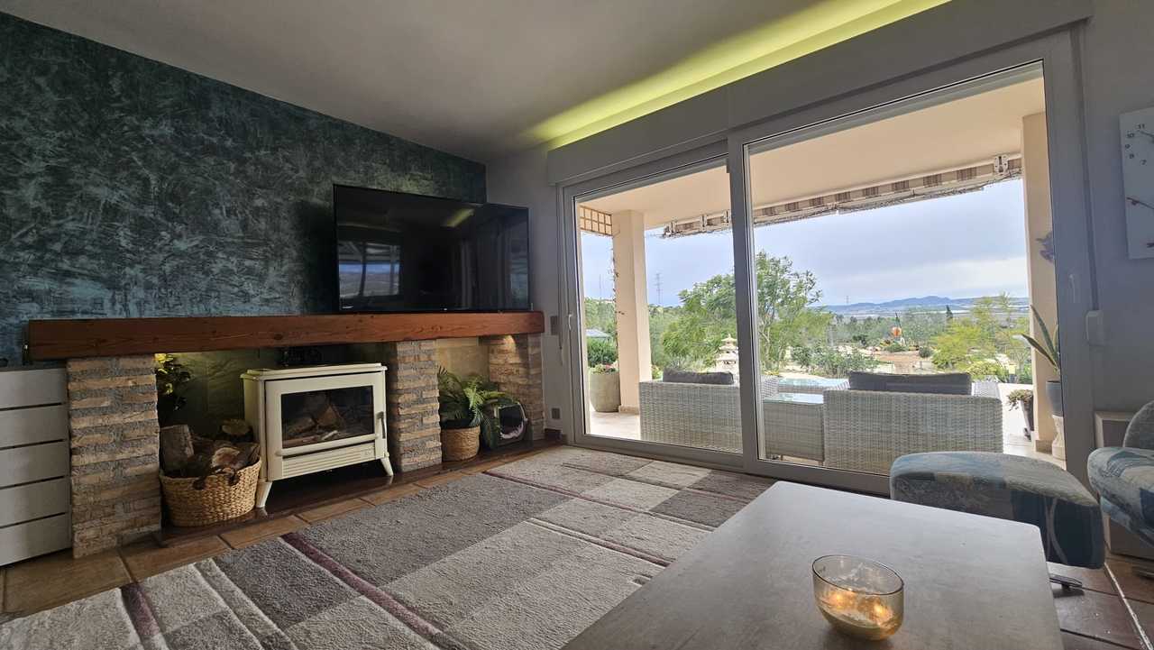 Villa for Sale in Torremendo, Alicante