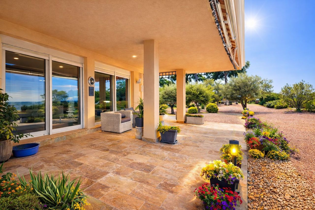 Villa for Sale in Torremendo, Alicante