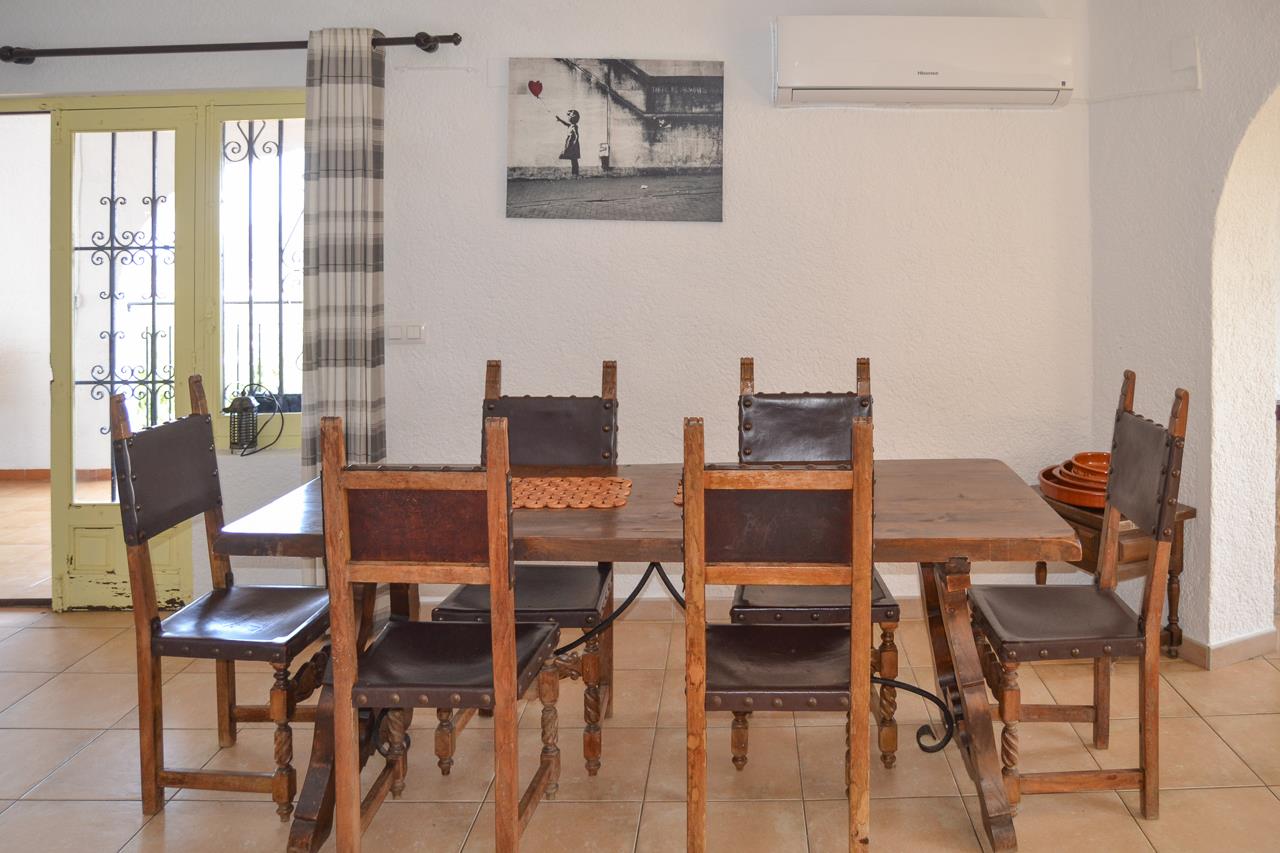 Villa for Sale in Pedreguer, Alicante