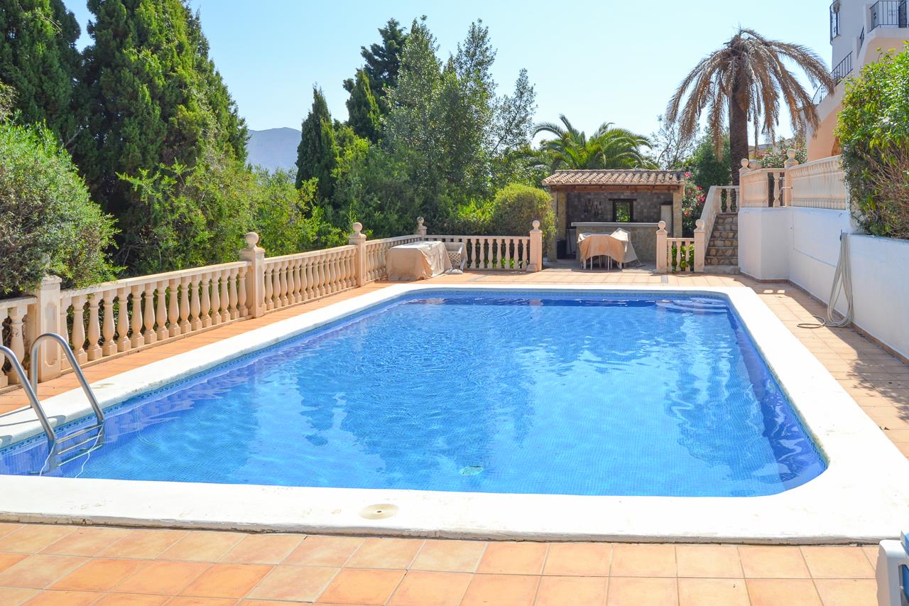 Villa for Sale in Pedreguer, Alicante