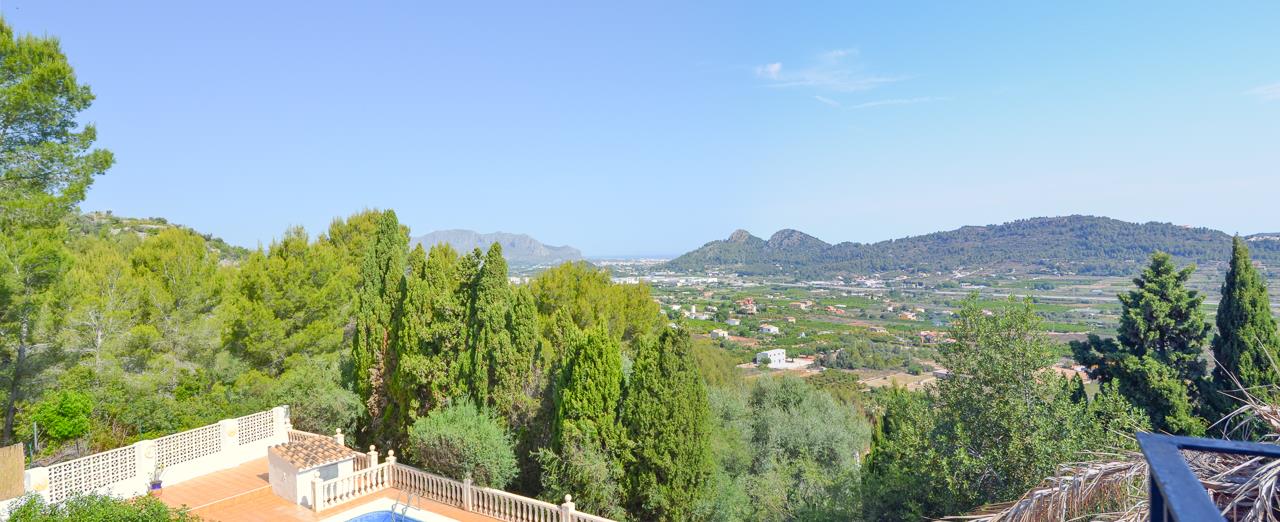Villa for Sale in Pedreguer, Alicante