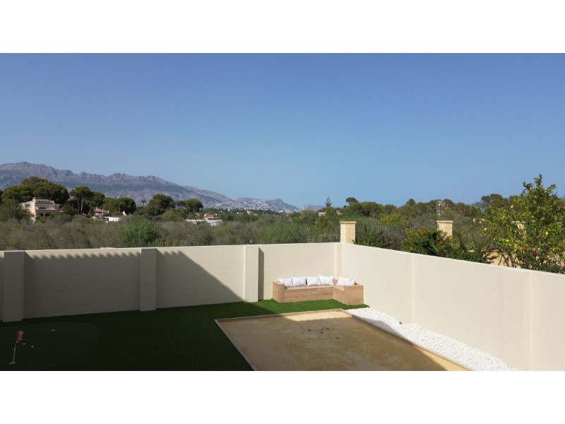Villa for Sale in Alfas del Pi, Alicante