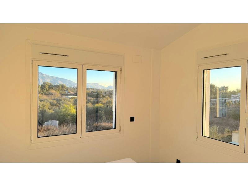 Villa for Sale in Alfas del Pi, Alicante