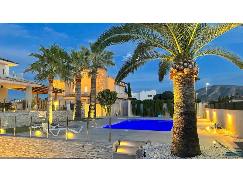 ID7802bf01-0000-0500-0000-0000185b1a56 Villa for Sale in Alfas del Pi, Alicante