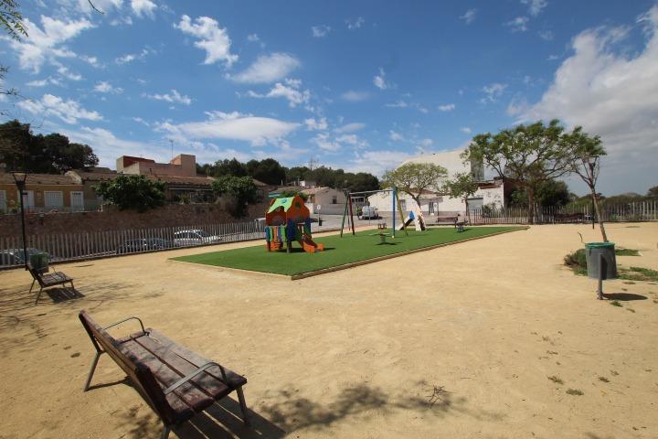 Commercial for Sale in Finestrat, Alicante