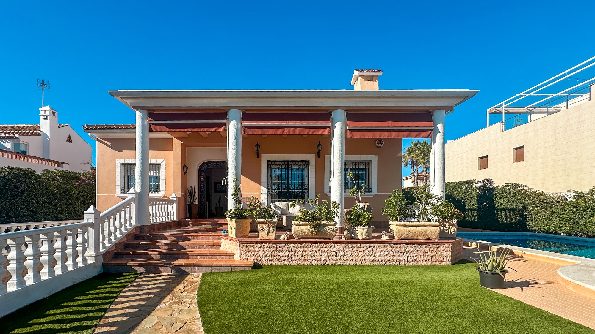 Villa for Sale in La Mata, Alicante