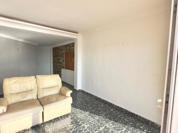 584