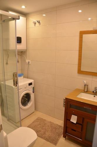 Commercial for Sale in Finestrat, Alicante