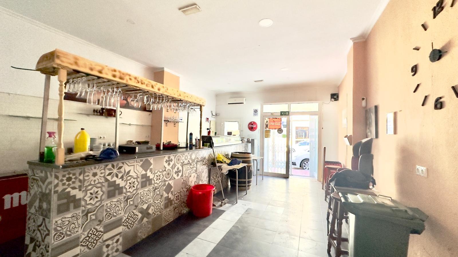 Commercial for Sale in Torrevieja, Alicante