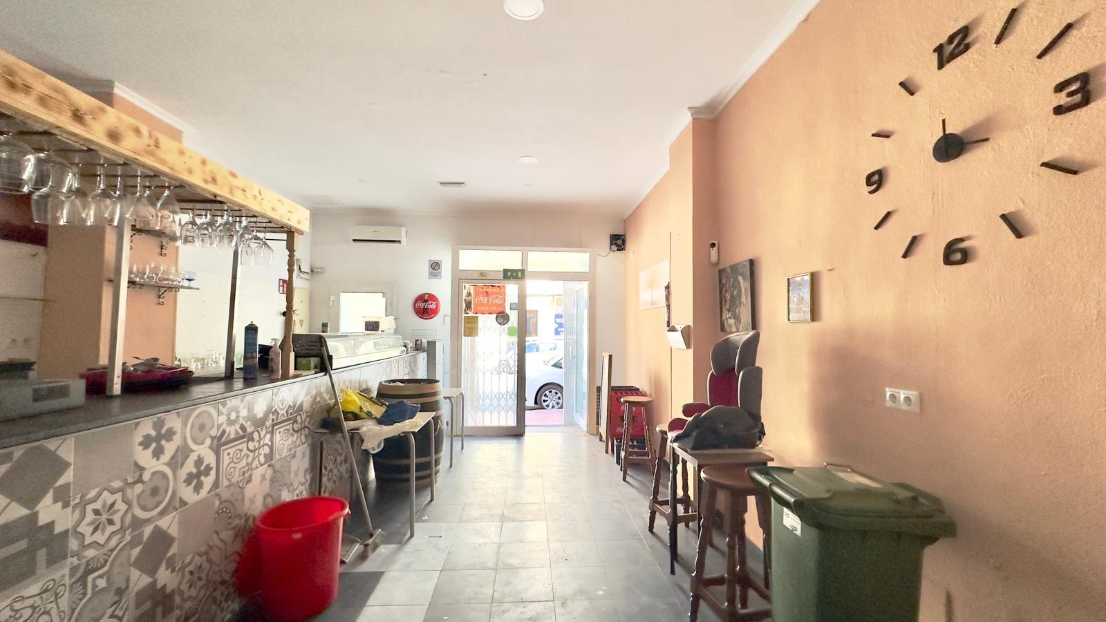 Commercial for Sale in Torrevieja, Alicante