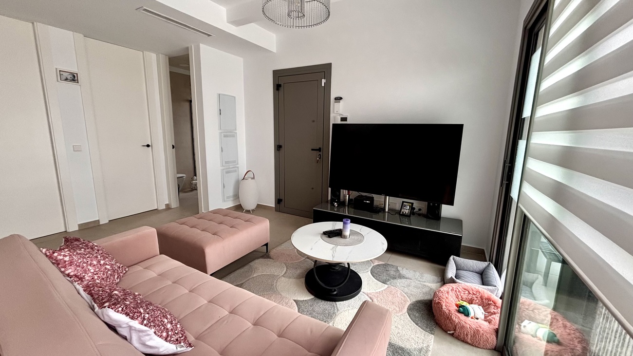 Villa for Sale in San Miguel de Salinas, Alicante