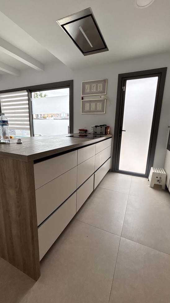Villa for Sale in San Miguel de Salinas, Alicante