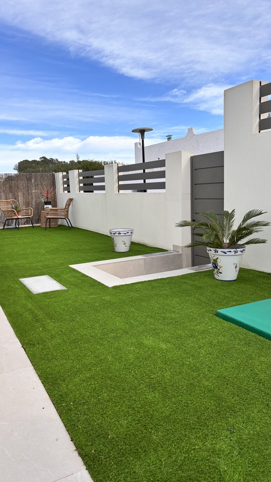 Villa for Sale in San Miguel de Salinas, Alicante