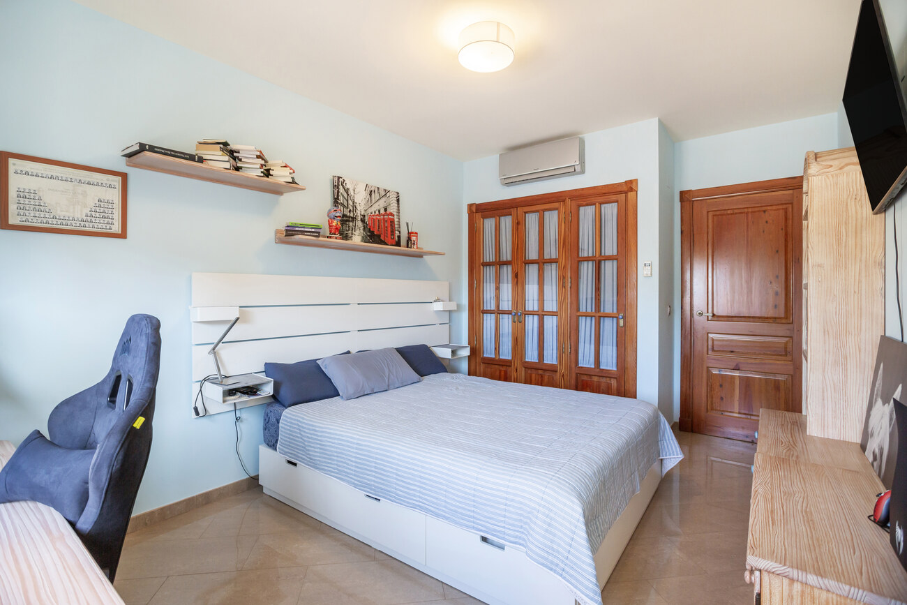 Villa for Sale in Torrevieja, Alicante