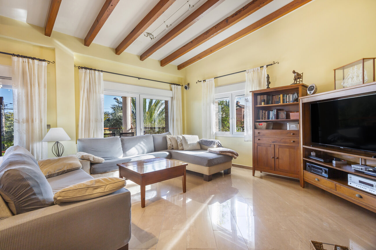 Villa for Sale in Torrevieja, Alicante