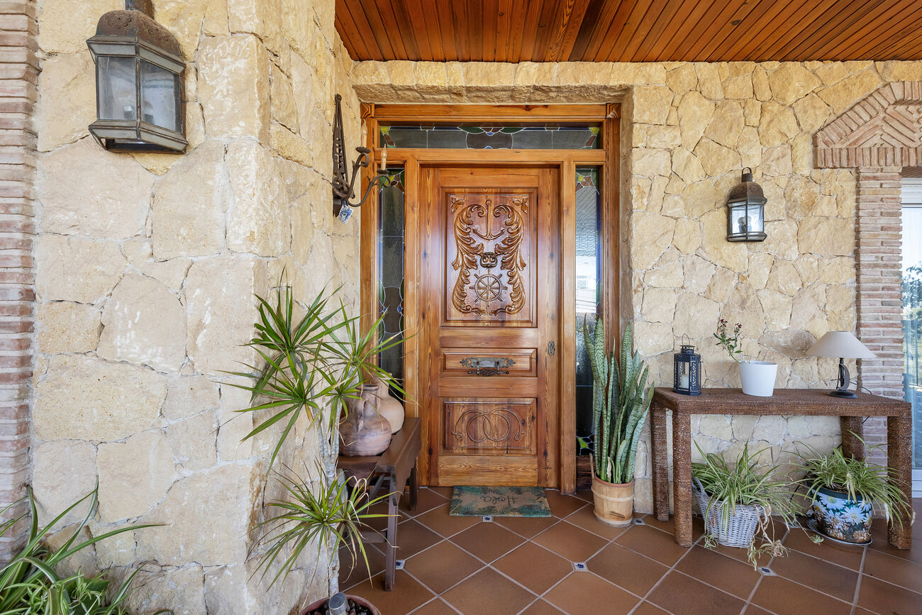 Villa for Sale in Torrevieja, Alicante