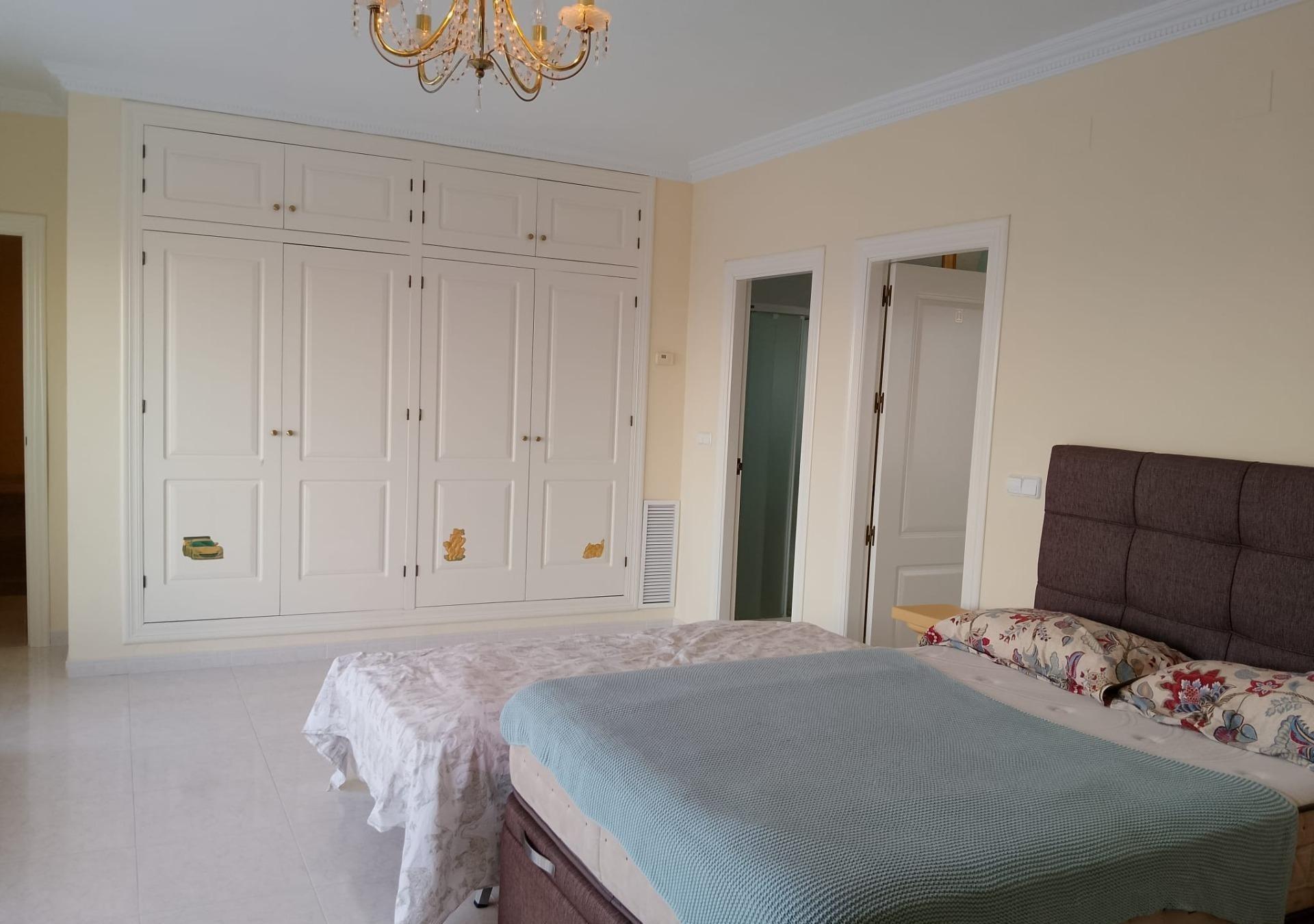 Villa for Sale in Torrevieja, Alicante