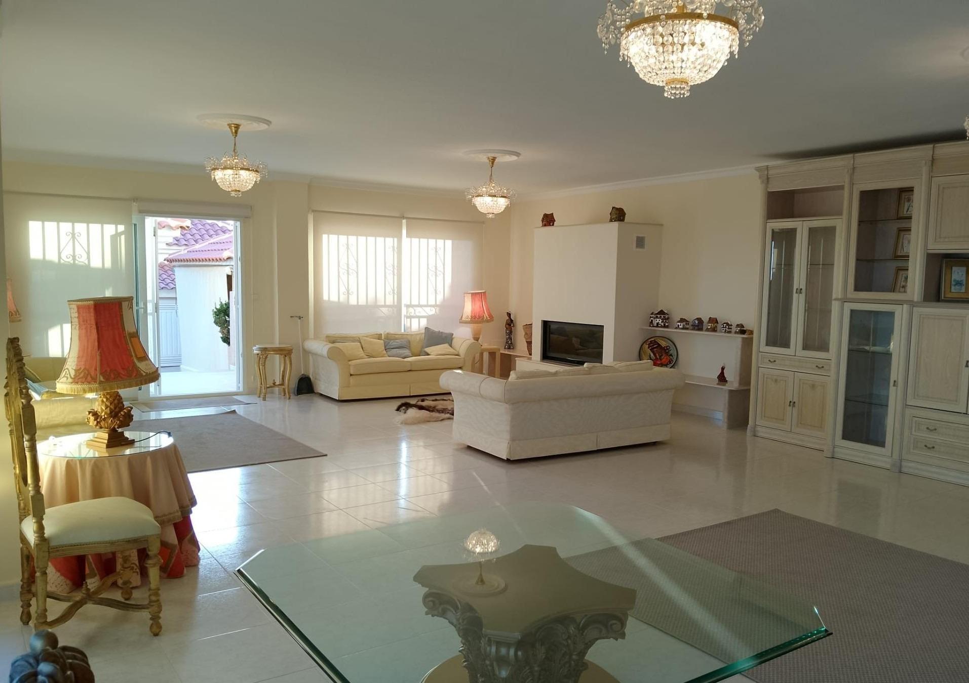 Villa for Sale in Torrevieja, Alicante
