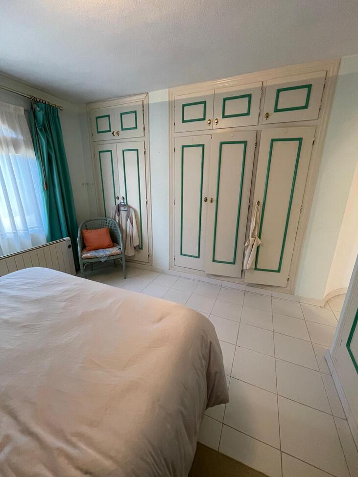 Villa for Sale in Villamartin, Alicante