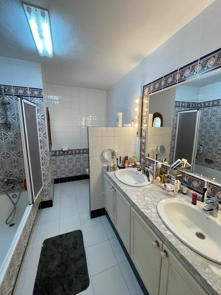 Villa for Sale in Villamartin, Alicante