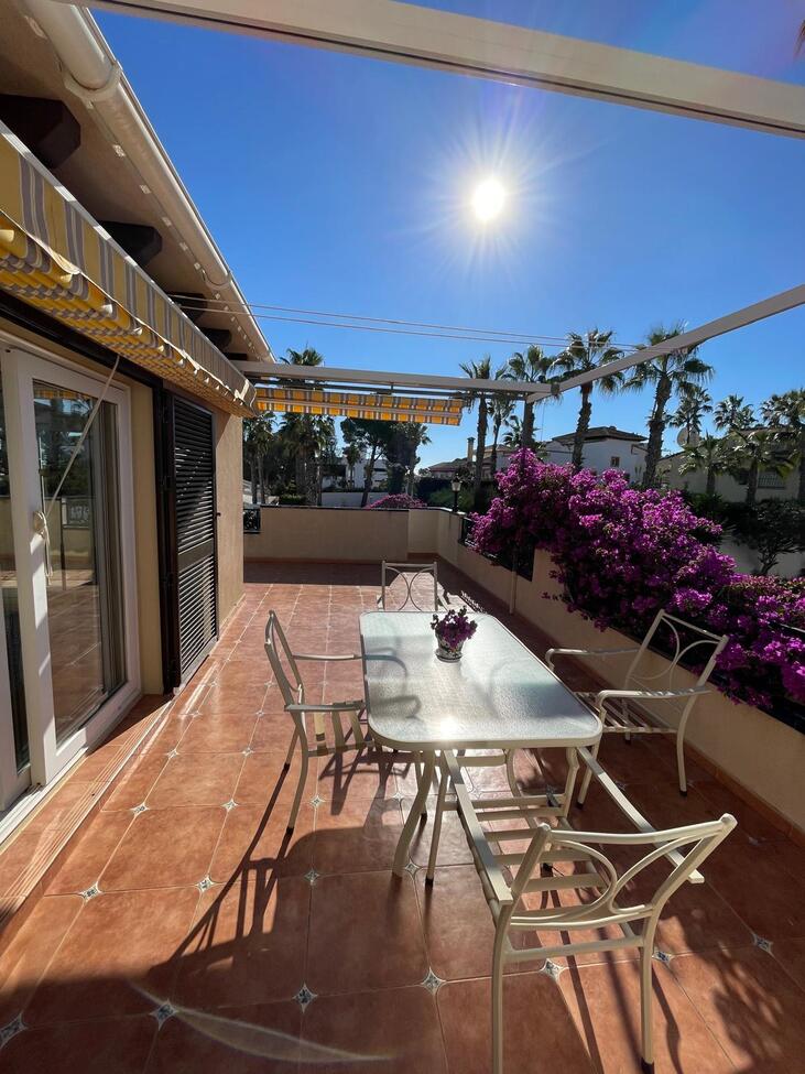 Villa for Sale in Villamartin, Alicante