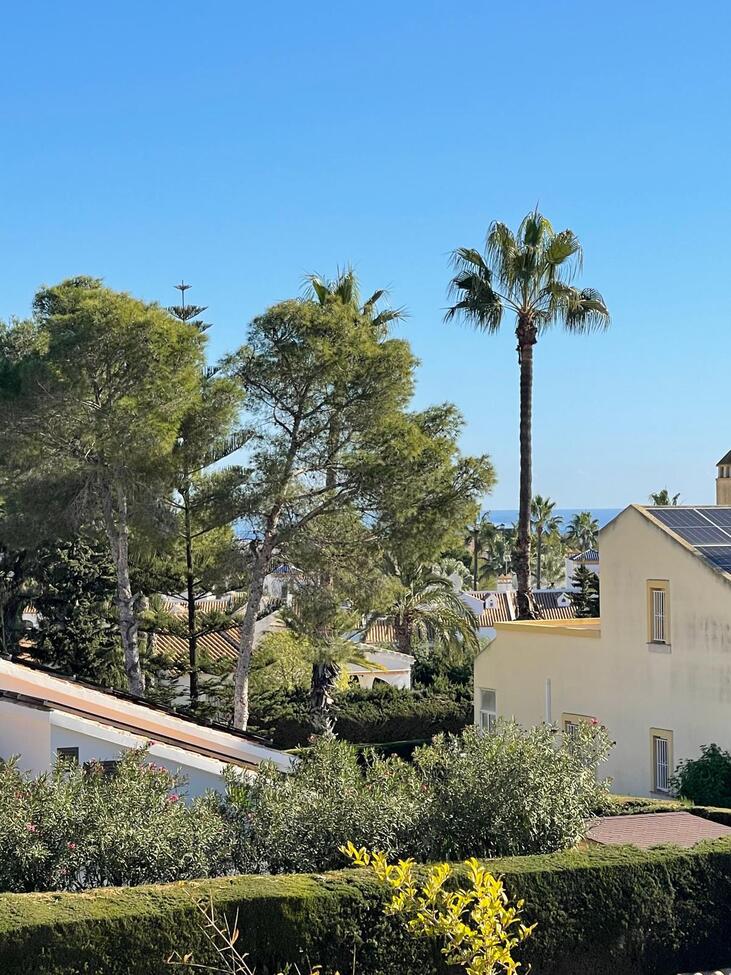 Villa for Sale in Villamartin, Alicante