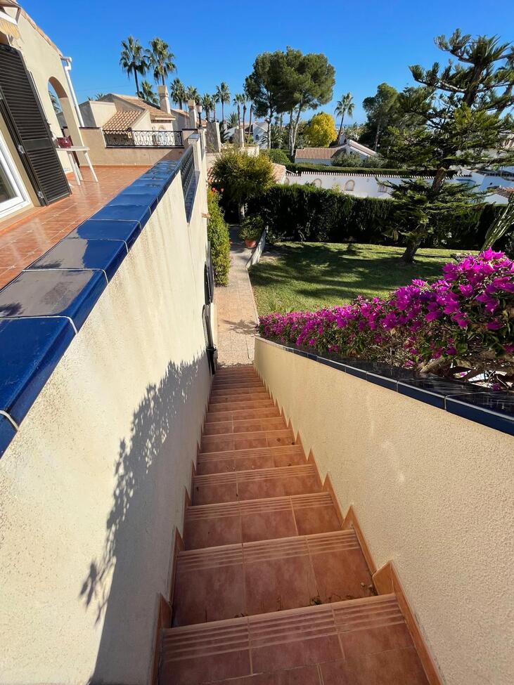 Villa for Sale in Villamartin, Alicante